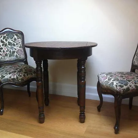 Gaestehaus דירה *